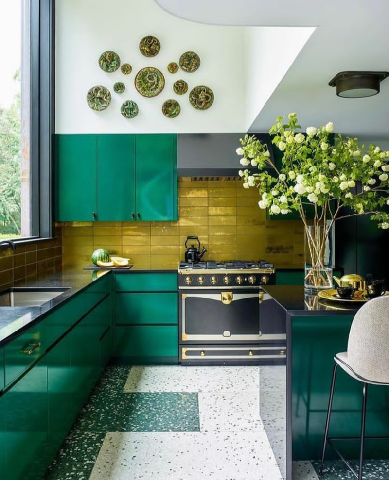 green kitchen color decor ideas