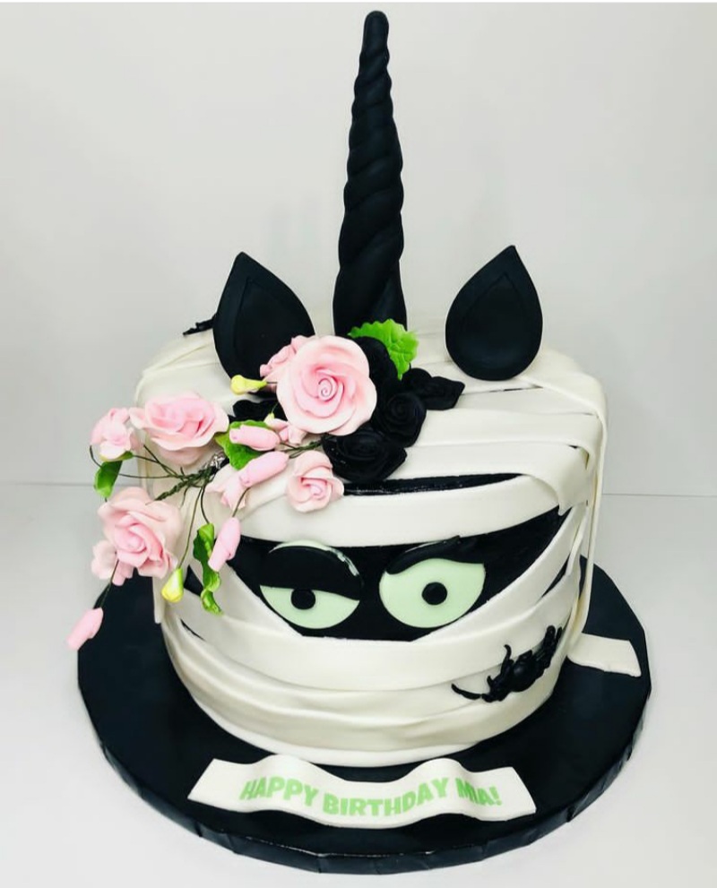 10 Spooky Halloween Cake Ideas